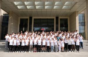 腳踏實(shí)地、行穩(wěn)致遠(yuǎn)——集團(tuán)公司舉辦慶祝公司成立70周年健走活動